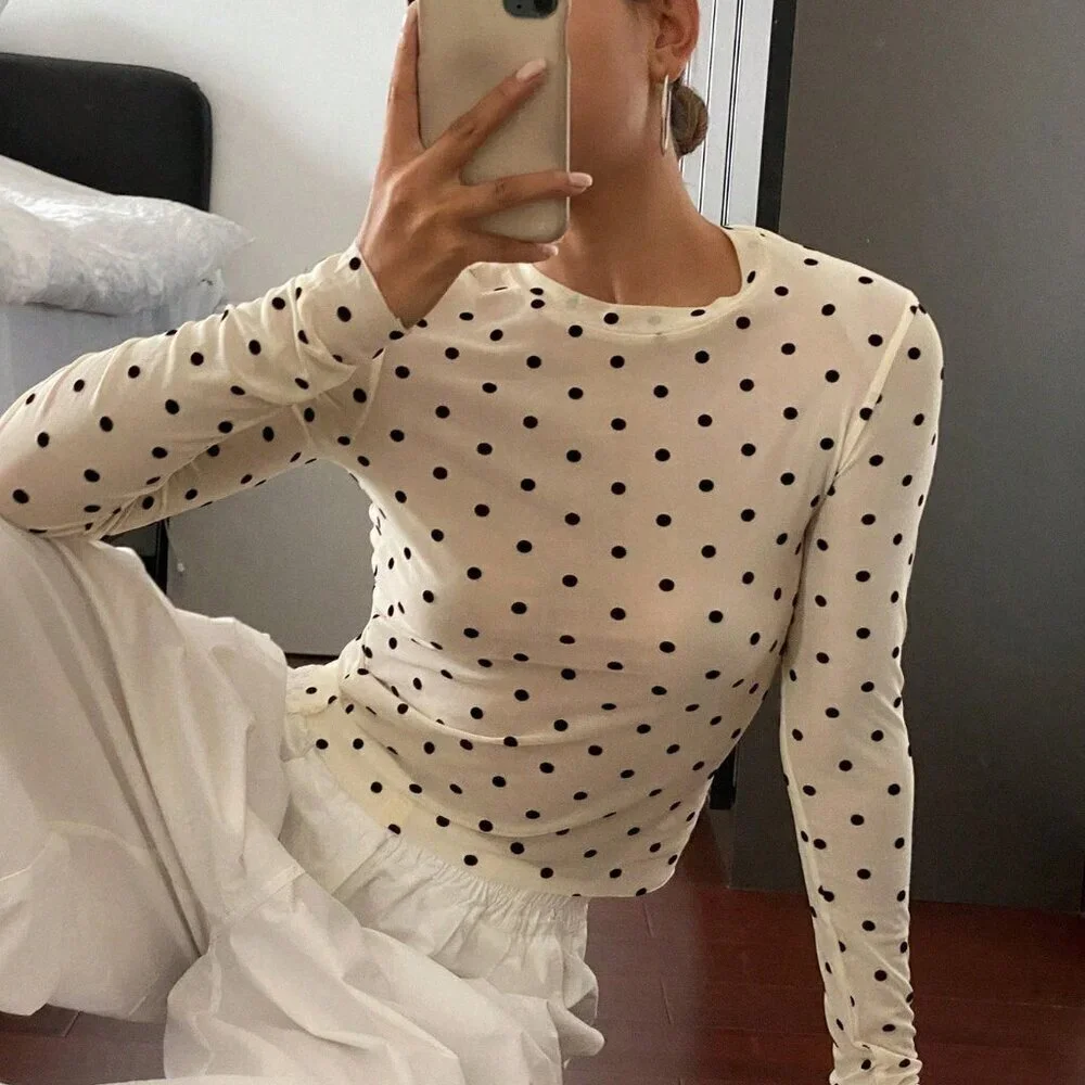 Beige Casual Women's Polka Dot Slim Fit Round Neck Long Sleeve Top - Picture 6 of 9